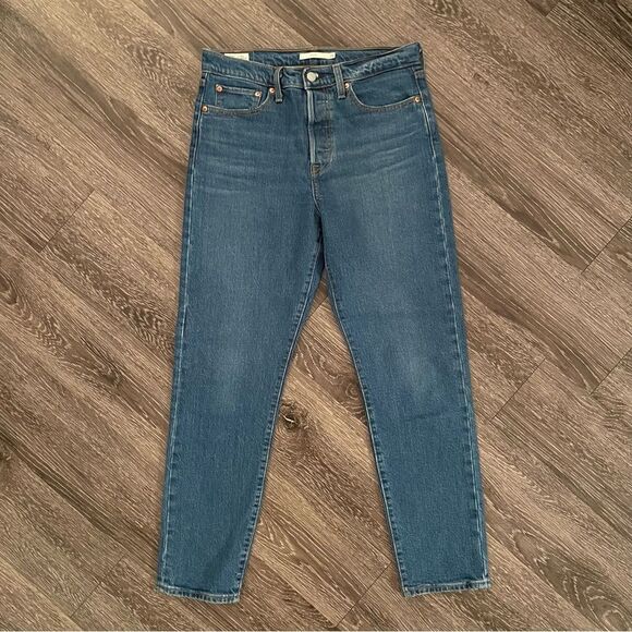 Levi’s wedgie new - Picture 1 of 9